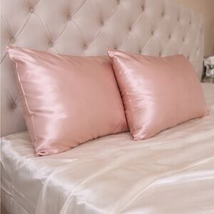 Princess Polly 2 Rosalyn Silky Pillow Case Set Pink